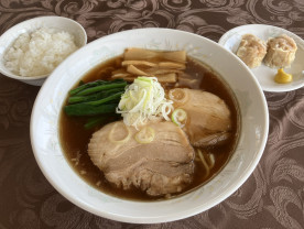 しょうゆラーメン<span class="orange">NEW!4月~</span>追加なし